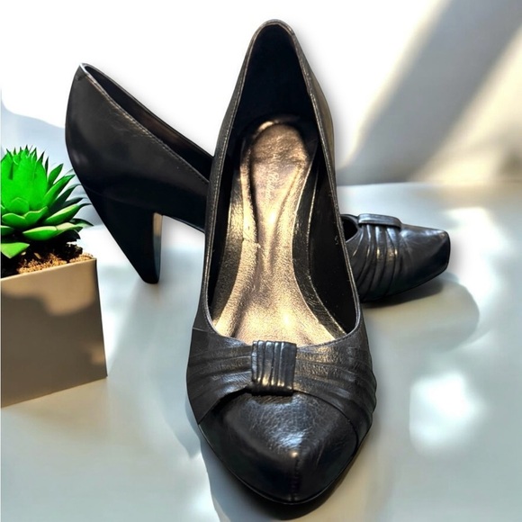 💟💎Vianni Vintage Black Leather High Heels - Picture 1 of 15